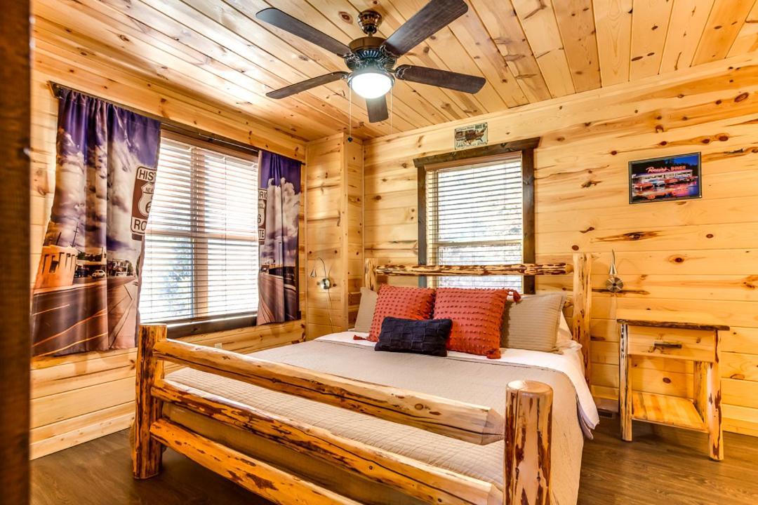 Route 66 Cabin Pigeon Forge Camera foto